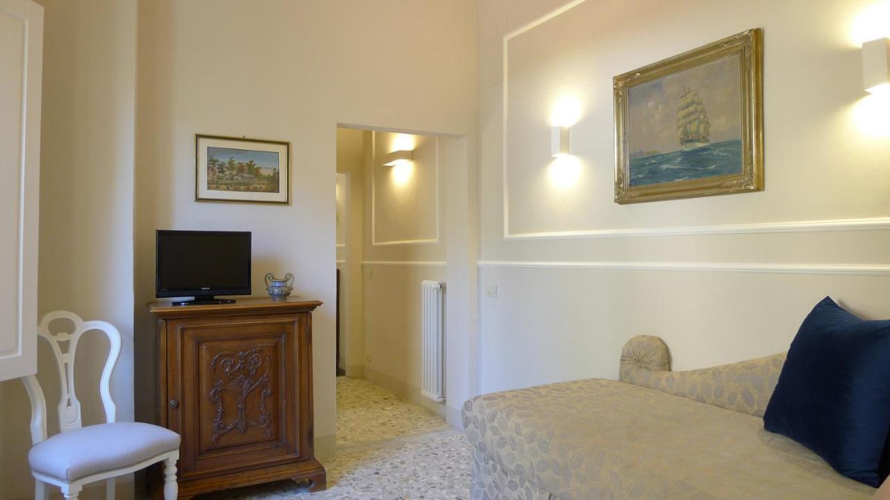 Bartolomeo Apartment ฟลอเรนซ์ ภายนอก รูปภาพ